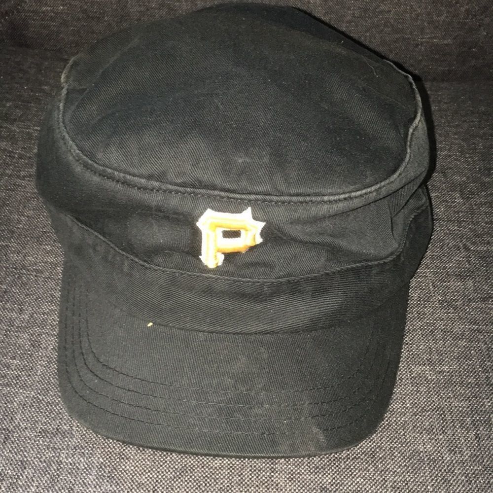 Pittsburgh Pirates black Vintage 1918 Greek style fitted baseball hat cap Small